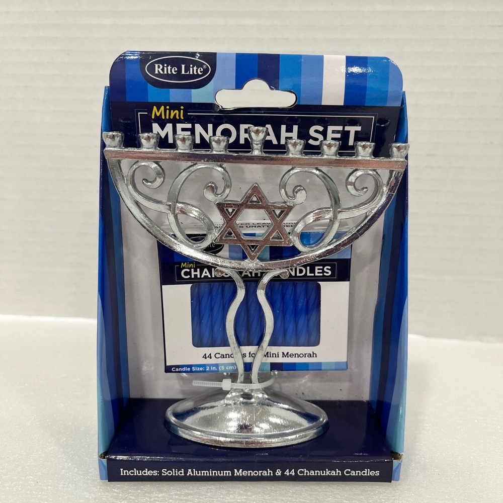 Mini‎ Menorah with candles.